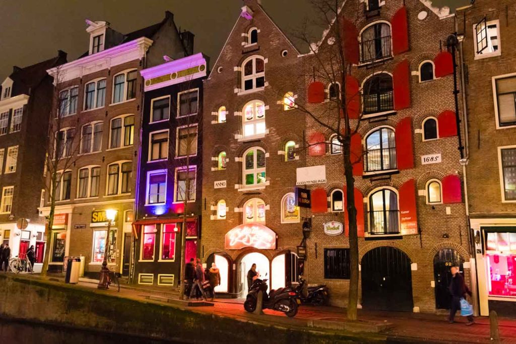 Auf Entdeckungstour in Amsterdams Rotlichtviertel
